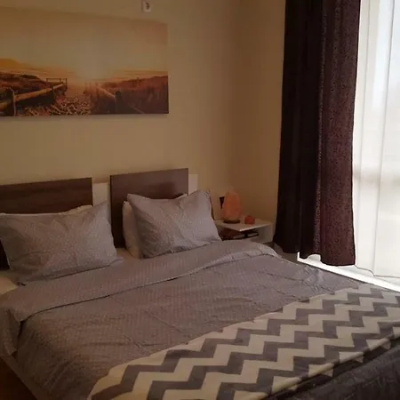 Emona Μπουργκάς